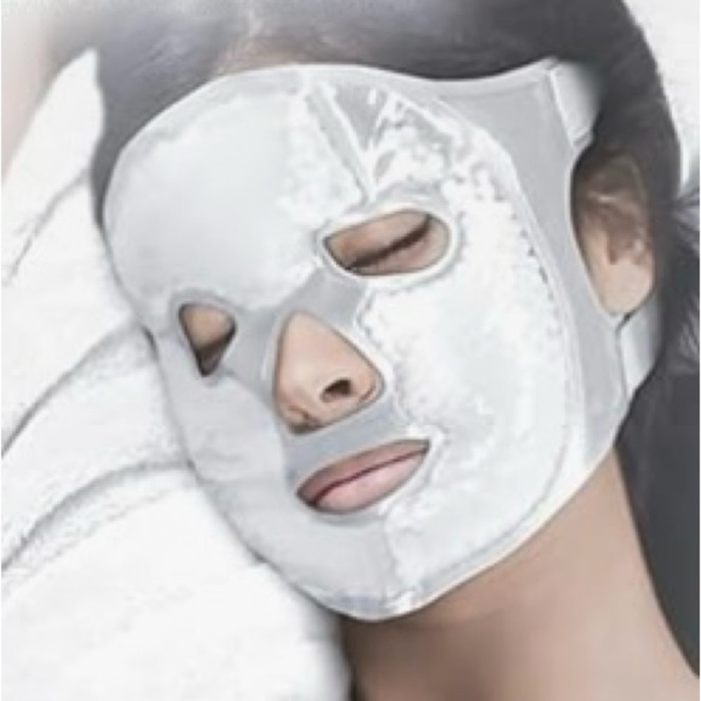 THE SKINCARE TOOLS Cryo/Thermo Skincare Mask Warmed or Chilled